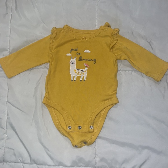 Baby girl  3 months onesies - Picture 5 of 6